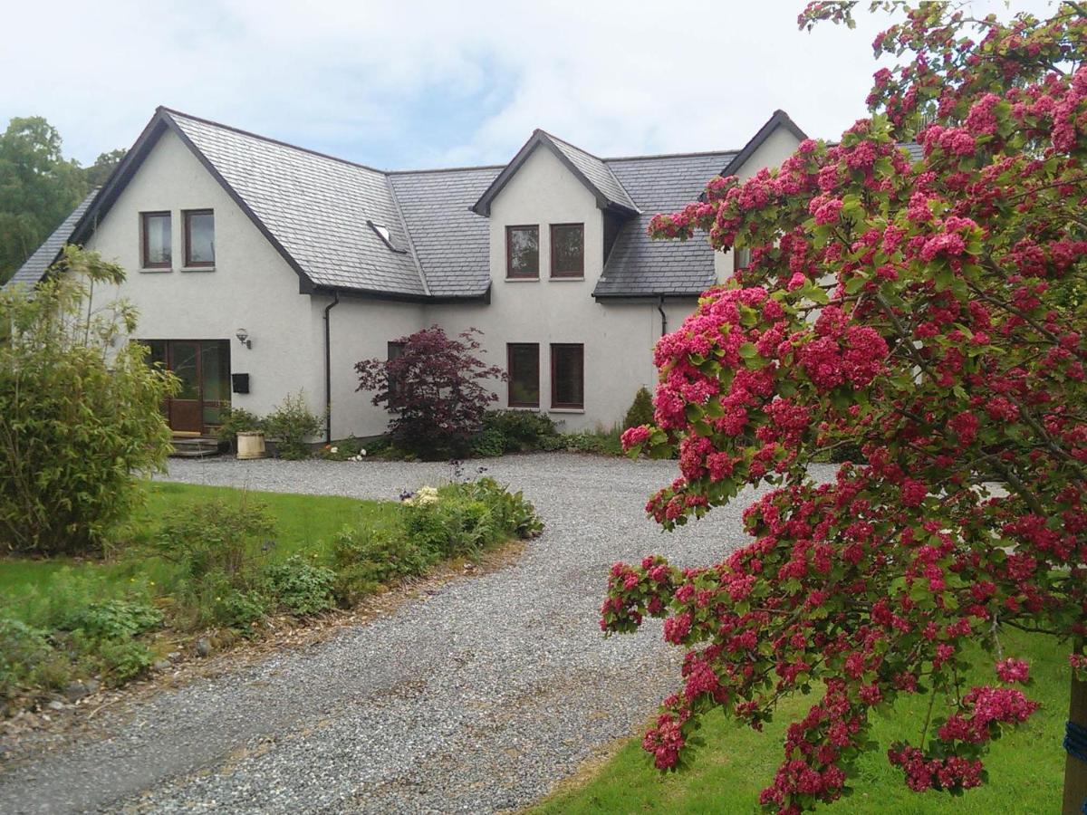 An Torr Villa Newtonmore Exterior photo